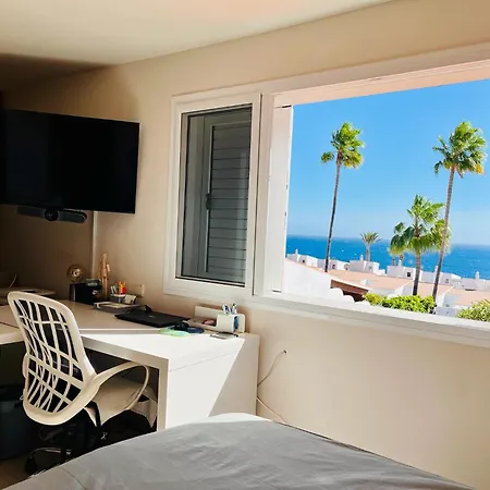 Luxury With Sea View, Private Jacuzzi & Heated Pool
