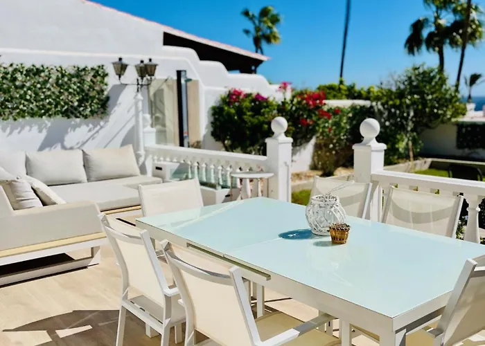 Luxury With Sea View, Private Jacuzzi & Heated Pool فيلة *