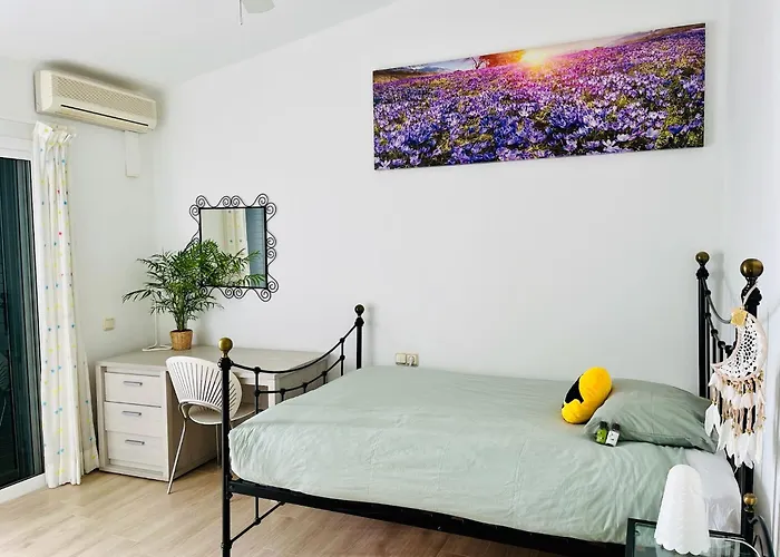 Luxury With Sea View, Private Jacuzzi & Heated Pool