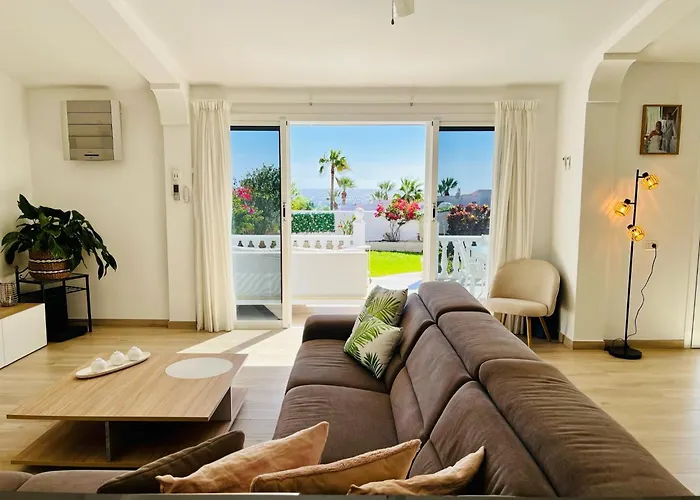 فيلة Luxury With Sea View, Private Jacuzzi & Heated Pool سان ميغيل ذي أبونا