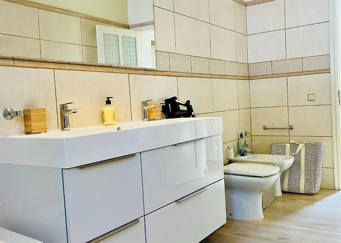 Luxury With Sea View, Private Jacuzzi & Heated Pool *