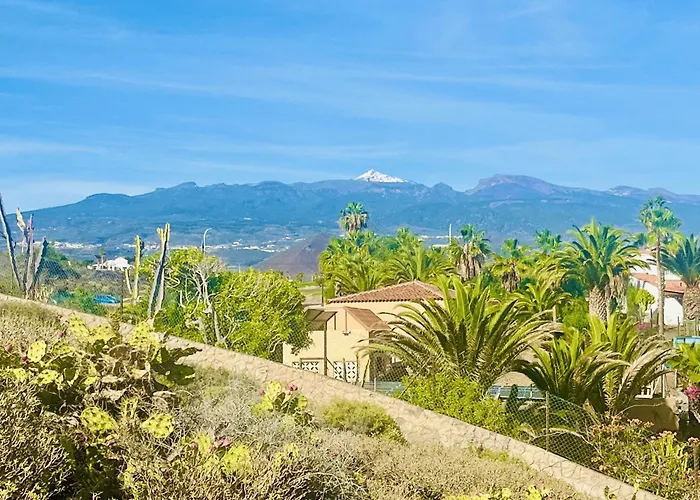 Luxury With Sea View, Private Jacuzzi & Heated Pool