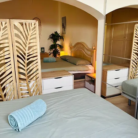 Vila Luxury Villa With Sea View, Private Jacuzzi & Heated Pool San Miguel de Abona