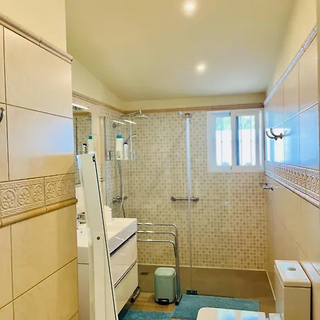 빌라 Luxury With Sea View, Private Jacuzzi & Heated Pool *