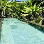 Luxury With Sea View, Private Jacuzzi & Heated Pool 别墅 *