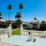Luxury With Sea View, Private Jacuzzi & Heated Pool Villa San Miguel de Abona