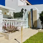 Luxury With Sea View, Private Jacuzzi & Heated Pool *
