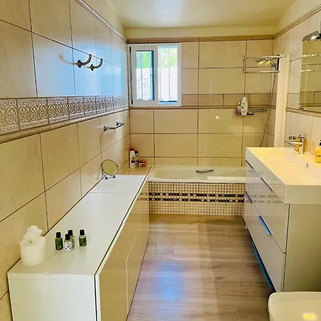 Luxury With Sea View, Private Jacuzzi & Heated Pool Villa San Miguel de Abona