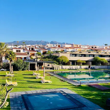 Luxury With Sea View, Private Jacuzzi & Heated Pool