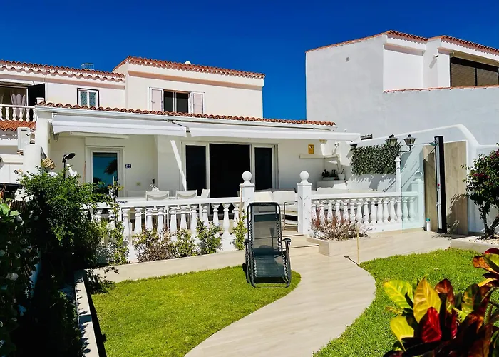 Luxury With Sea View, Private Jacuzzi & Heated Pool San Miguel de Abona