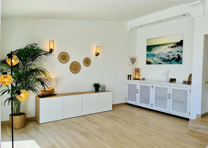 Luxury With Sea View, Private Jacuzzi & Heated Pool Willa